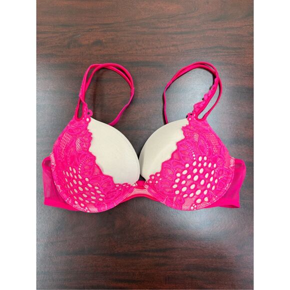 FINAL OFFER WILL DONATE SOON Vs Push Up Lace Bra Size 36B - Picture 1 of 6